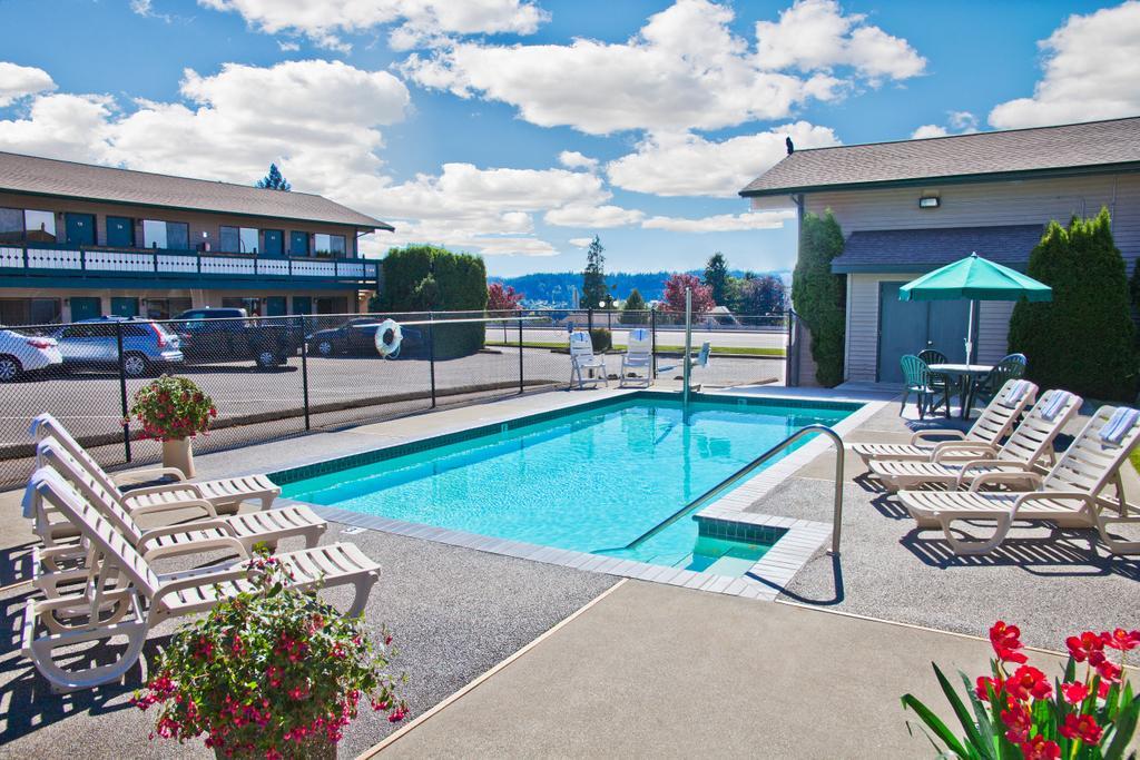 Poulsbo Inn & Suites Bagian luar foto